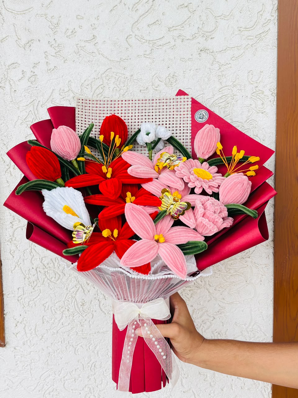 Premium Handmade Pipe Cleaner Flower Bouquet | Red & Pink Floral Bouquet