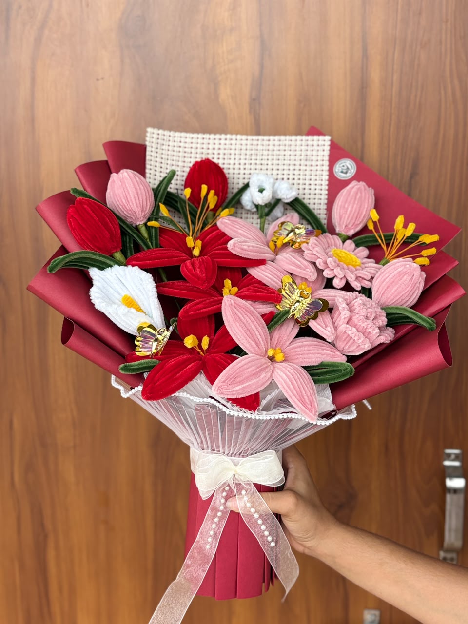 Premium Handmade Pipe Cleaner Flower Bouquet | Red & Pink Floral Bouquet