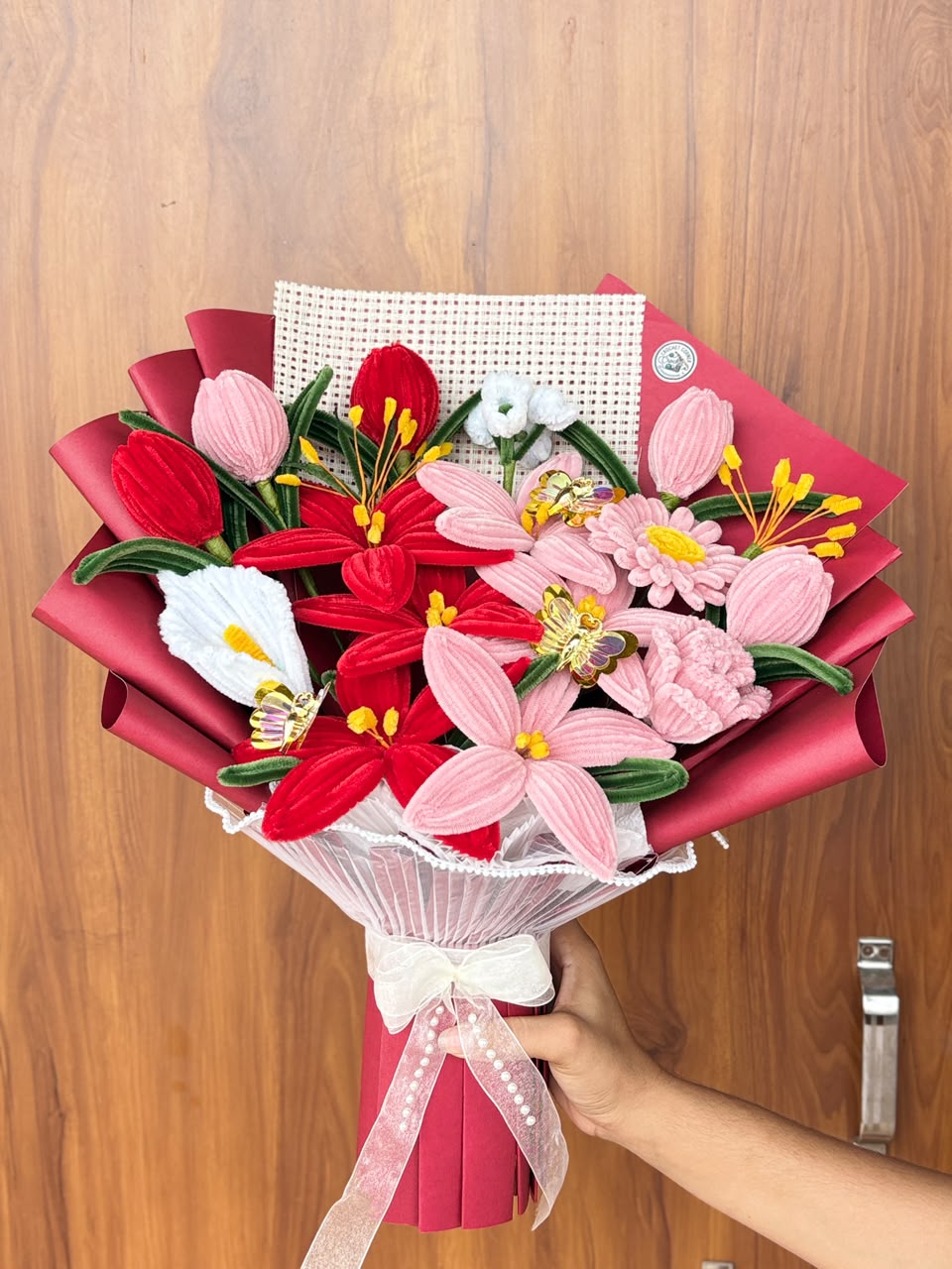 Premium Handmade Pipe Cleaner Flower Bouquet | Red & Pink Floral Bouquet